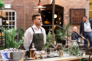Why You Must Hire A Private Bartender for Your Events