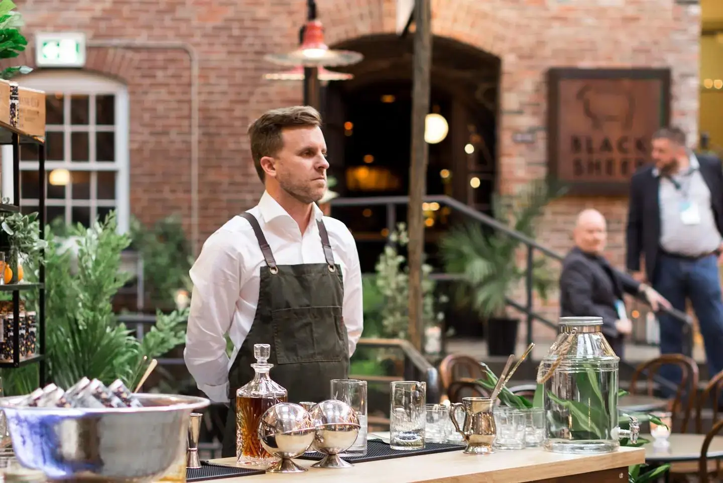 Why You Must Hire A Private Bartender for Your Events