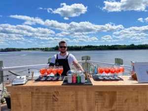 The Do's and Dont's of Hiring Bartenders for Your Event